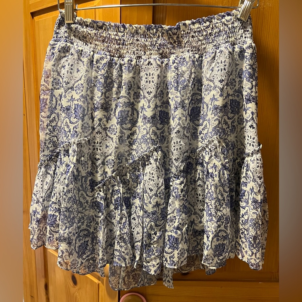 NWT Intermix Mae mini skirt size Xl indigo blue and white floral skirt is lined